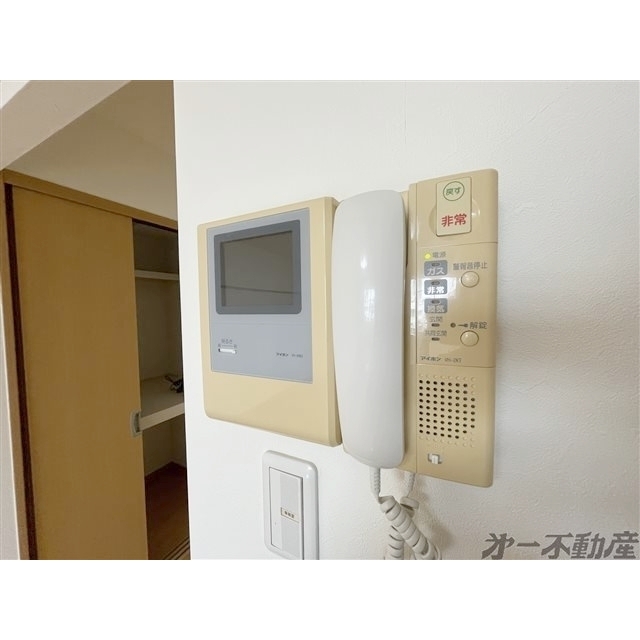 セキュリティ　モニター付インターホン
