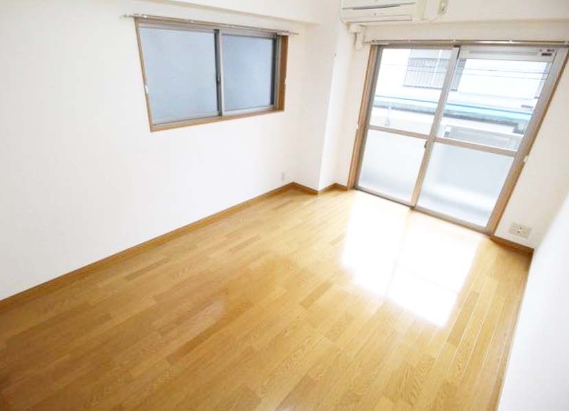 居室・リビング　★角部屋、二面採光、風通しも良好★