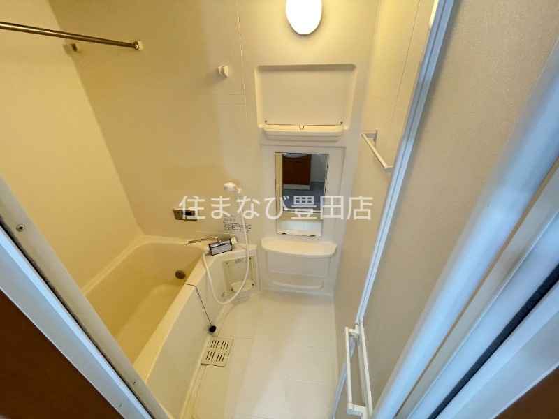 バス・シャワールーム　同型別部屋写真