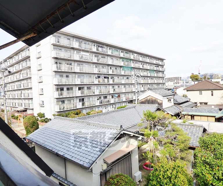 眺望　住宅が立ち並んでいます。