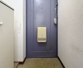 ＪＲ香椎線 舞松原駅 徒歩11分 4階建 築38年の玄関写真