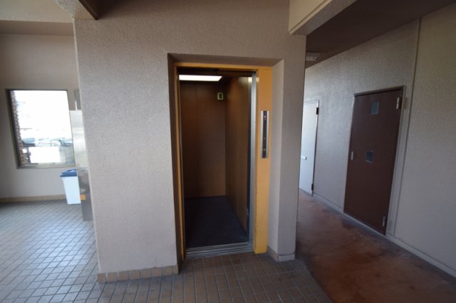 その他　エレベータ