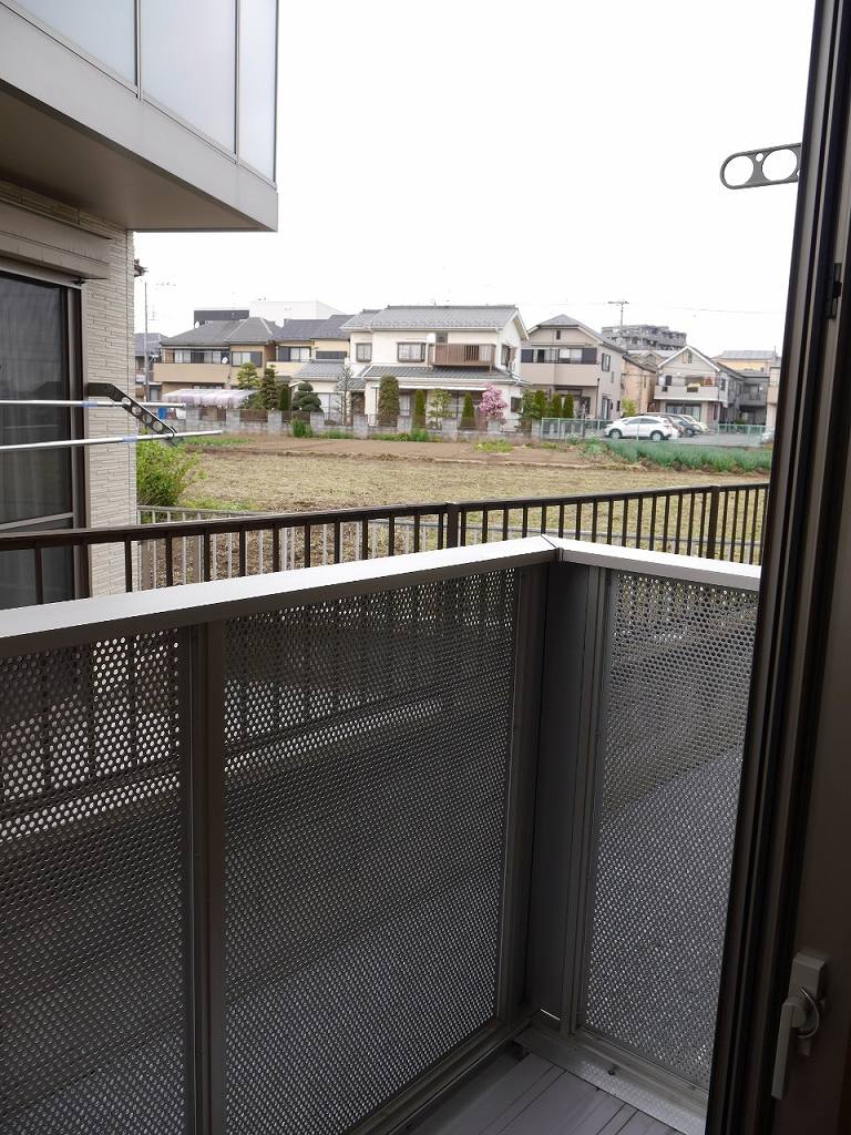 バルコニー　※他号室参考写真