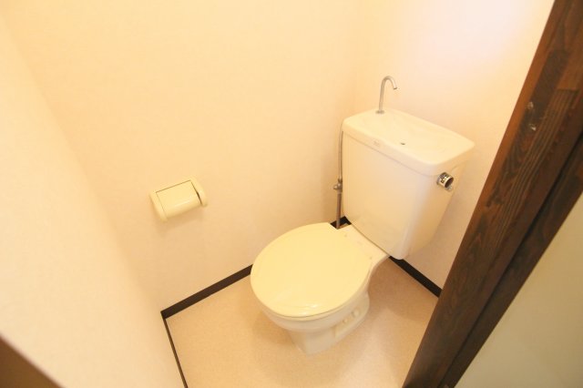 クレスト橘のトイレ写真