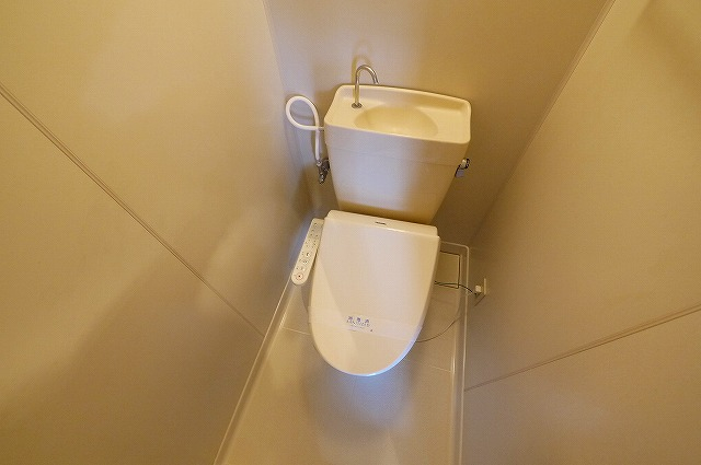 DOMEマツイのトイレ写真