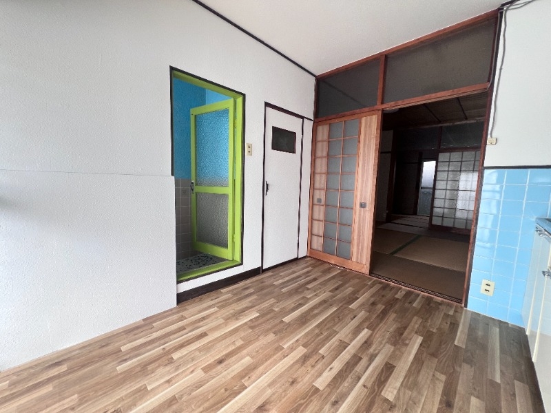 北区鈴蘭台東町アパートの居間写真