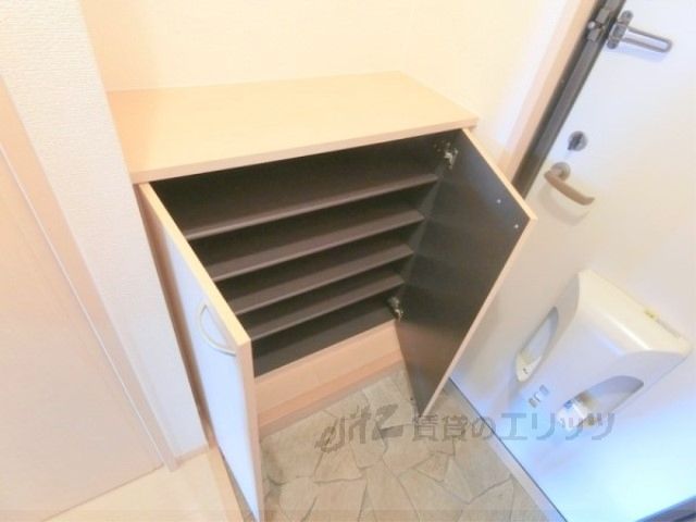 その他設備　下駄箱