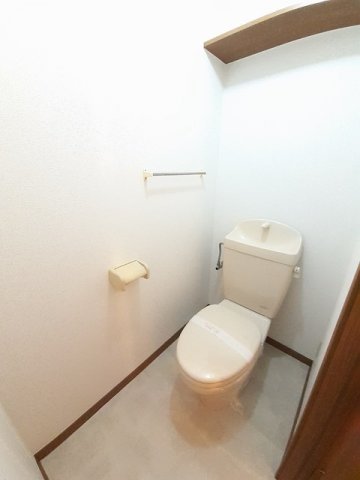 トイレ　コンパクトで使いやすいトイレです