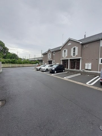 駐車場　車をお持ちの方に嬉しい駐車場付きの物件です