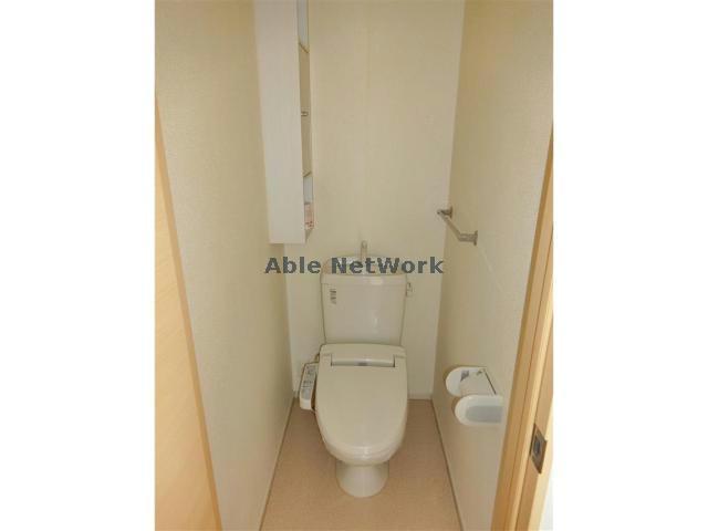名鉄三河線 碧南中央駅 徒歩25分 2階建 築15年のトイレ写真