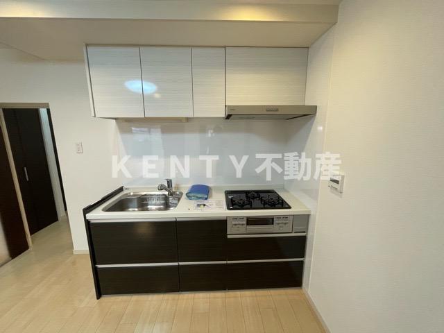 キッチン　コンパクトなキッチンで掃除もラクラク