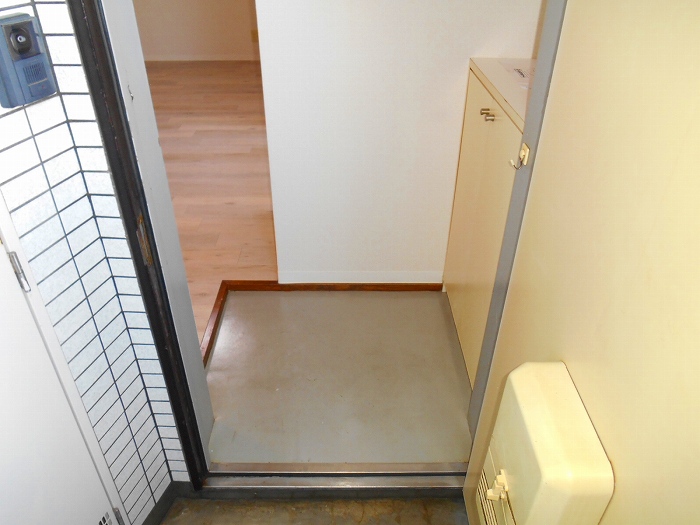 玄関　同タイプ別部屋参考写真