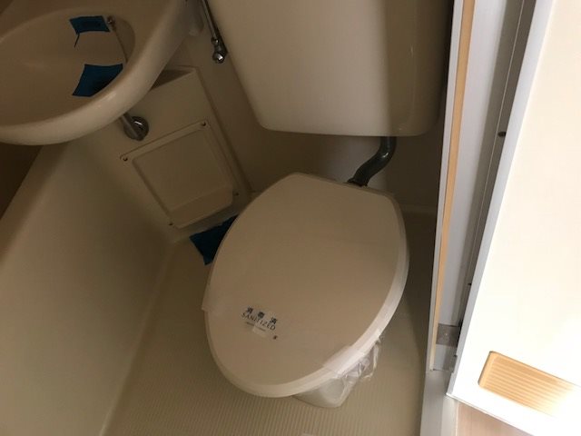 東急東横線 綱島駅 徒歩7分 2階建 築40年のトイレ写真