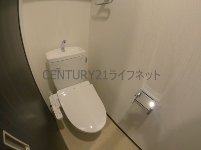 阪急神戸線 神崎川駅 徒歩7分 10階建 築2年のトイレ写真