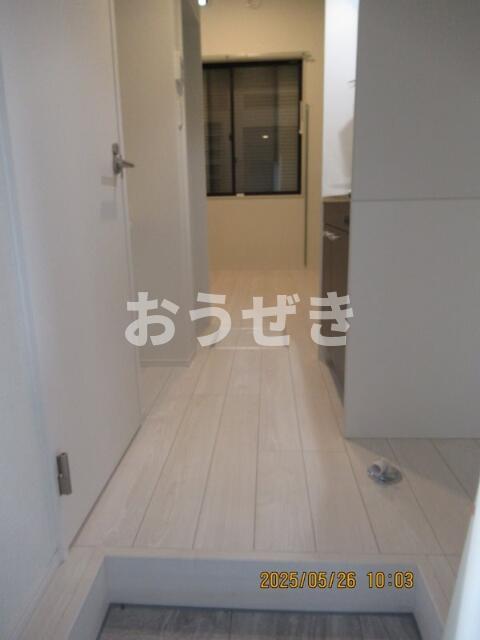玄関　※参考写真