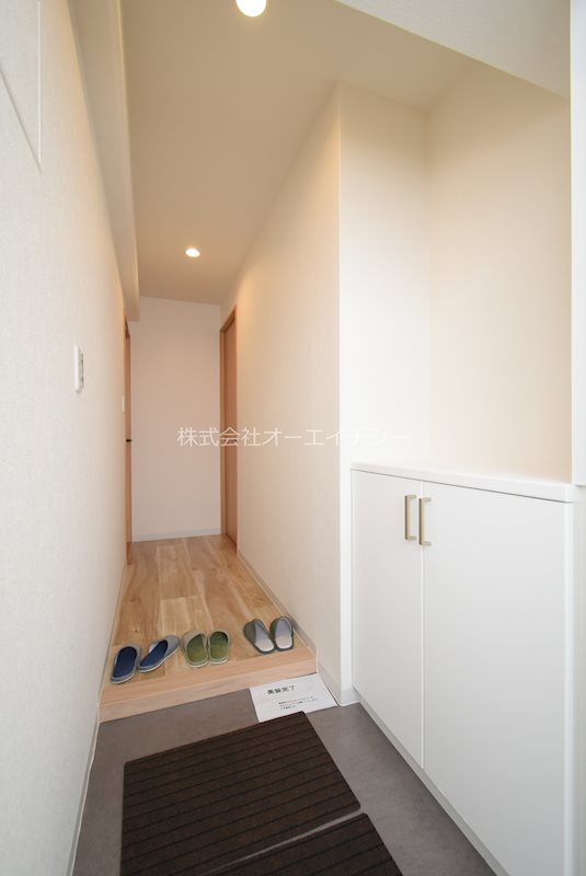 プティメゾンプレジールの玄関写真