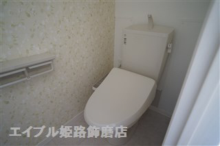 トイレ　写真は反転のお部屋です