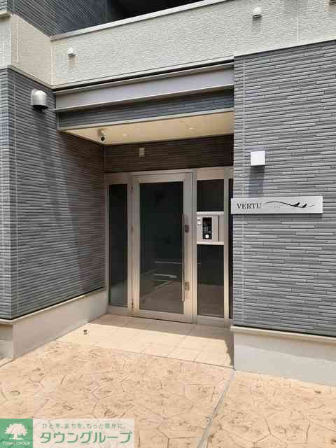 ＪＲ東海道本線 茅ケ崎駅 バス乗車時間：12分 最寄りバス停で下車 徒歩2分 3階建 築8年の外観写真