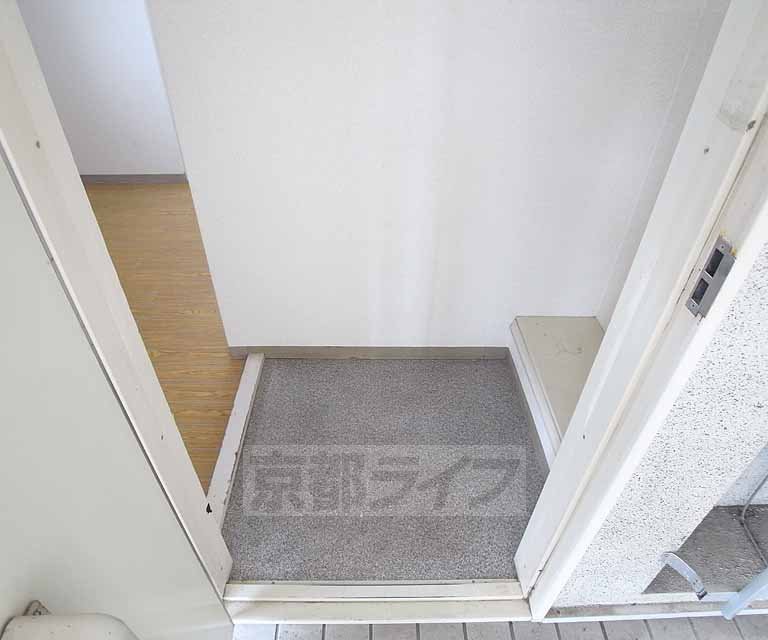 玄関　シューズボックスが置けるスペースもありますよ