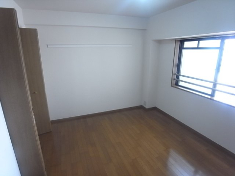 白鷹苦楽園マンションの内装写真