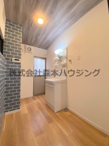 寝屋川市黒原橘町24テラスハウスの内装写真