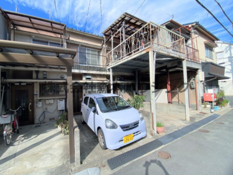 寝屋川市黒原橘町24テラスハウス
