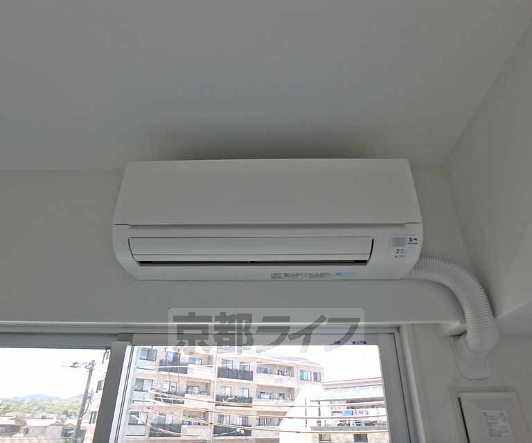 その他設備　真夏と真冬のお部屋を快適にしてくれます