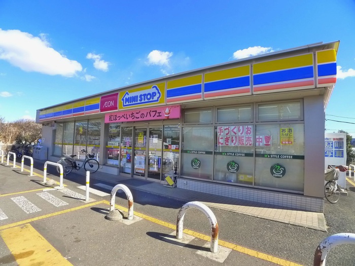 コンビニ　ミニストップ（コンビニ）まで495m