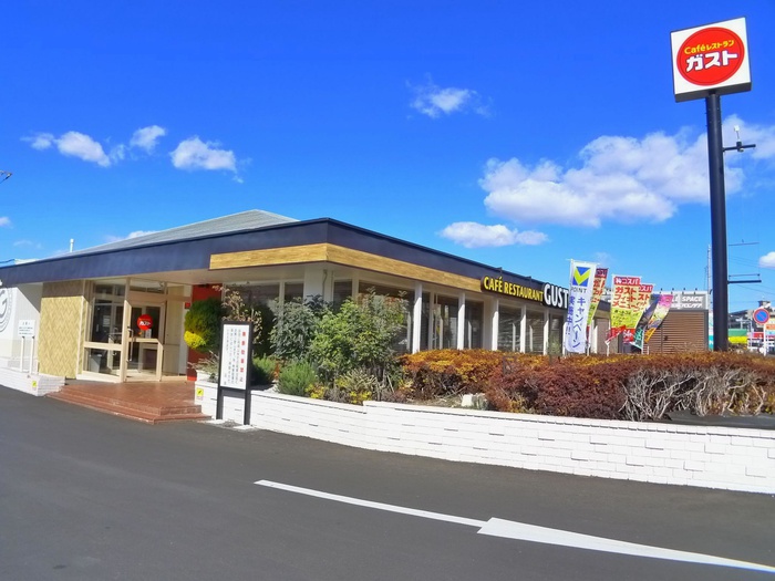 飲食店　ガスト（飲食店）まで457m
