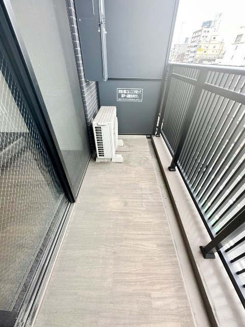 バルコニー　別部屋同仕様タイプ