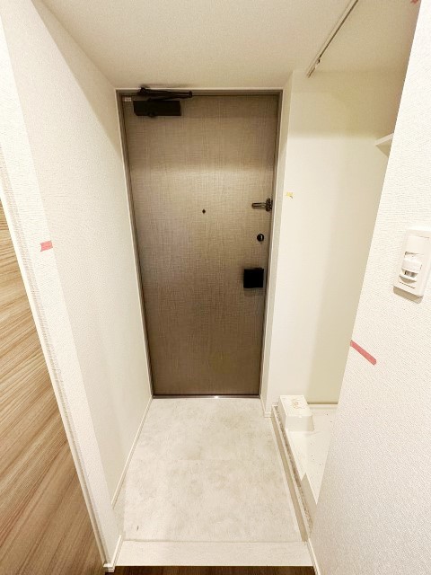 玄関　別部屋同仕様タイプ