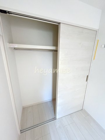 収納　※同系型の写真になります。
