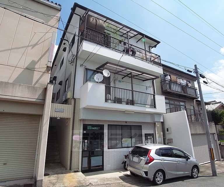 建物外観　小戸数物件です。