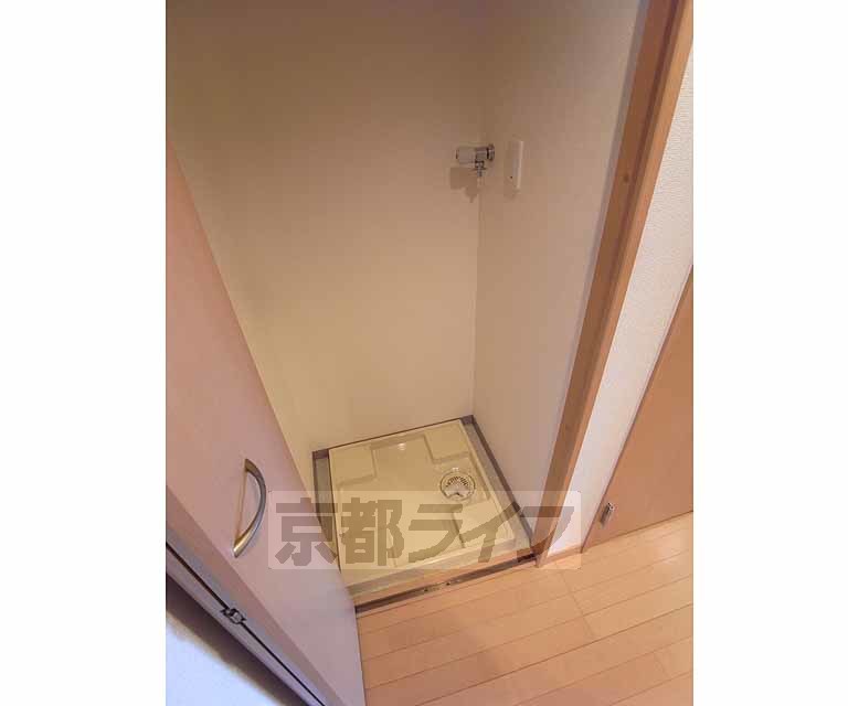 その他設備　室内に洗濯機置けます。