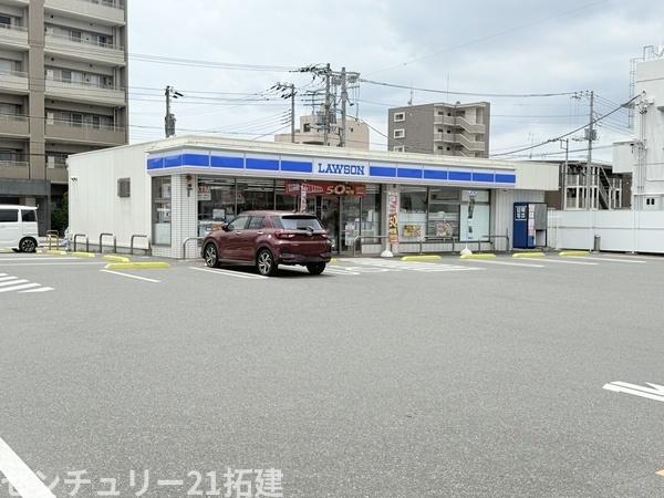 コンビニ　ローソン市原白金5丁目店（コンビニ）まで398m