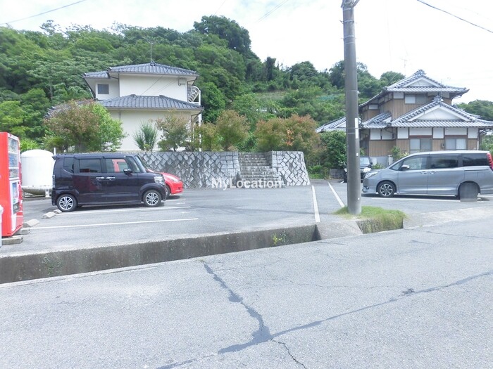 駐車場　☆敷地内に駐車場があります☆