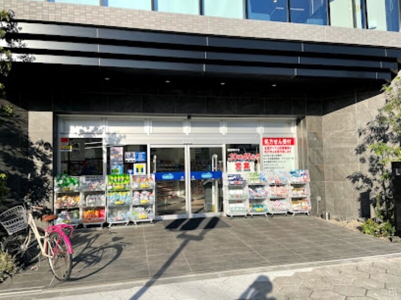 ドラックストア　ウエルシア大阪新町店（ドラッグストア）まで471m