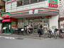 コンビニ　セブン-イレブン 足立綾瀬３丁目店（コンビニ）まで164m