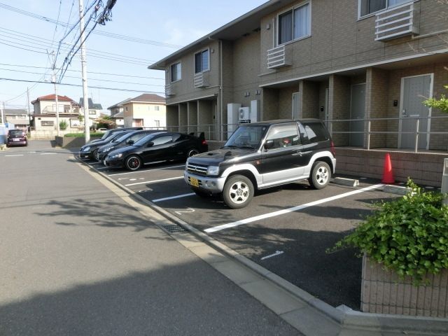 駐車場　敷地内の駐車場