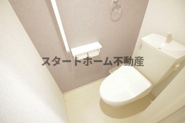 トイレ　清潔感のあるトイレです