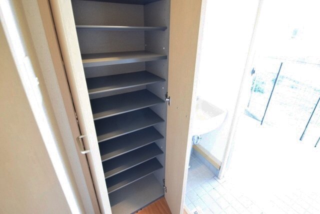 玄関　下駄箱