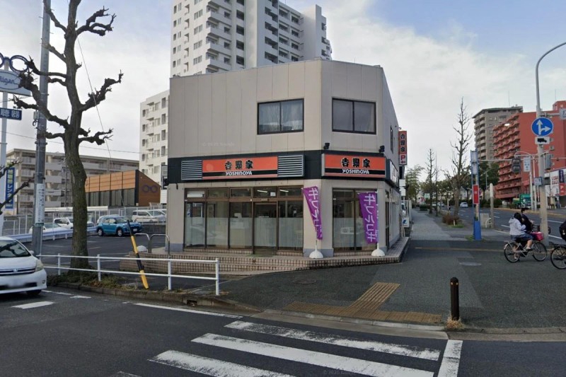 飲食店　吉野家 打越店（飲食店）まで358m