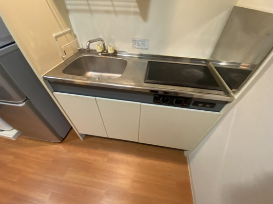 キッチン　※別部屋の写真です