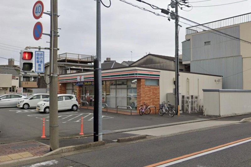 コンビニ　セブンイレブン 名古屋呼続1丁目店（コンビニ）まで258m