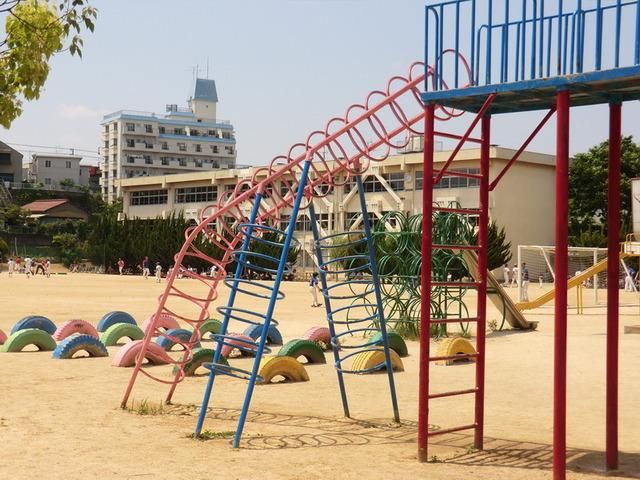 小学校　上本郷小学校（小学校）まで280m