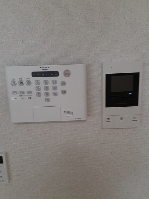セキュリティ　☆モニター付きインターホン☆
