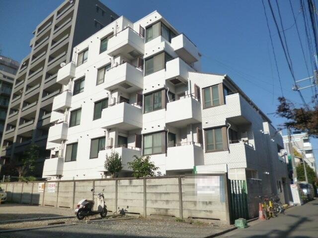 武蔵野市中町のマンションの建物外観