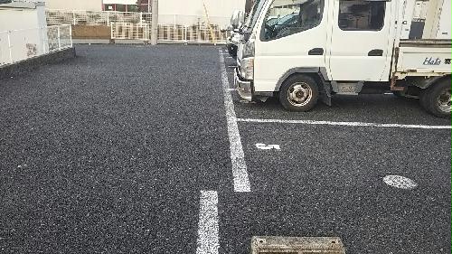 【レオパレス醍醐の駐車場】