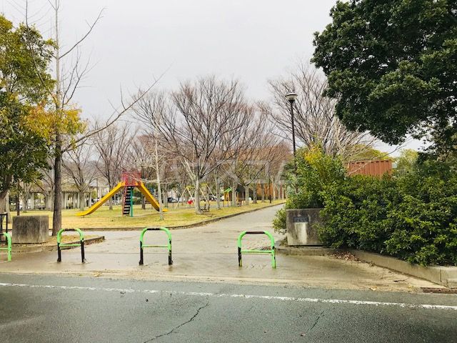 【ハイツ多米II番館の公園】