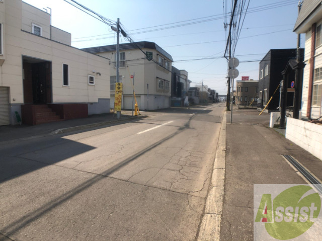 【札幌市北区北三十四条西のアパートの駐車場】